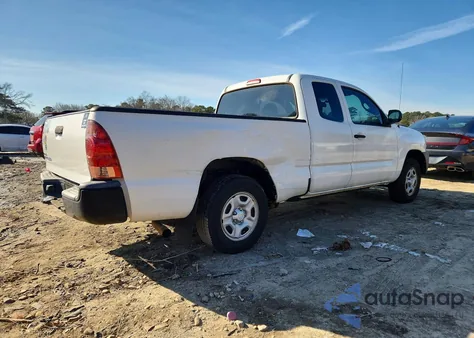 2015 Toyota Tacoma Access Cab z USA, uszkodzony, nr VIN 5TFTX4CN3FX063861